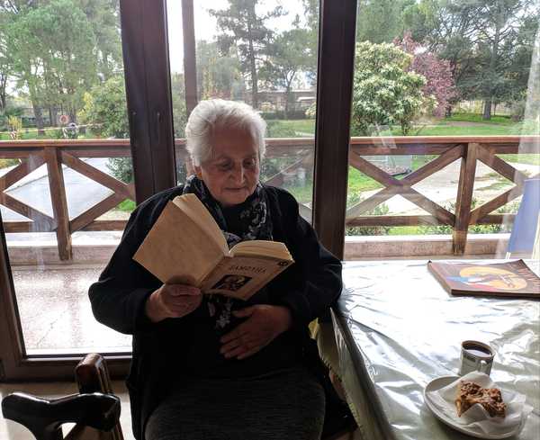 Βιβλία διάβασμα και ηλικιωμένοι