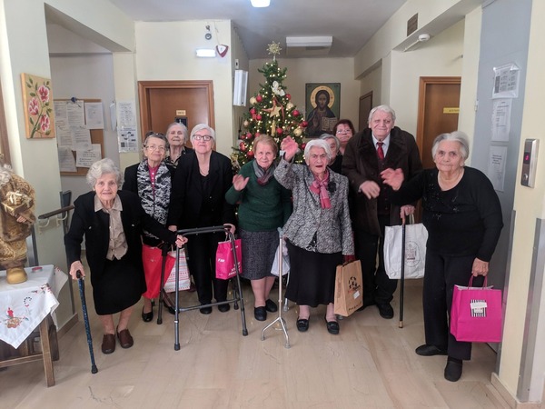 ΚΟΠΗ ΒΑΣΙΛΟΠΙΤΑΣ ΣΤΗΝ ΜΟΝΑΔΑ 